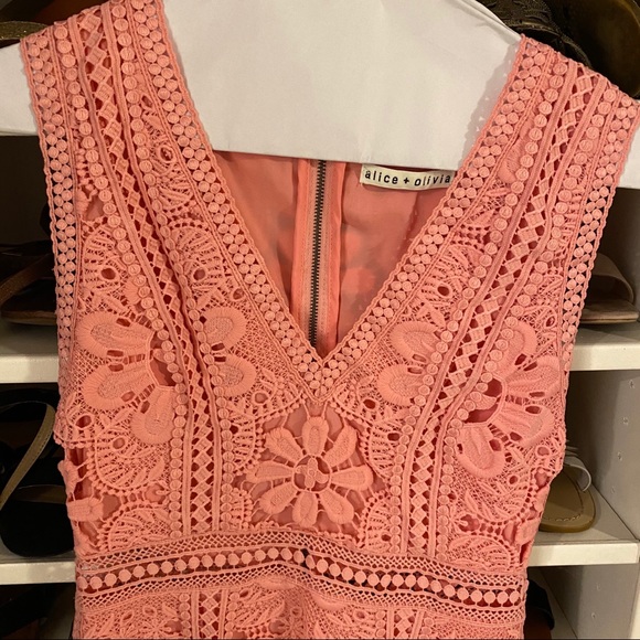 Alice + Olivia Zulu pink lace dress - Picture 5 of 8